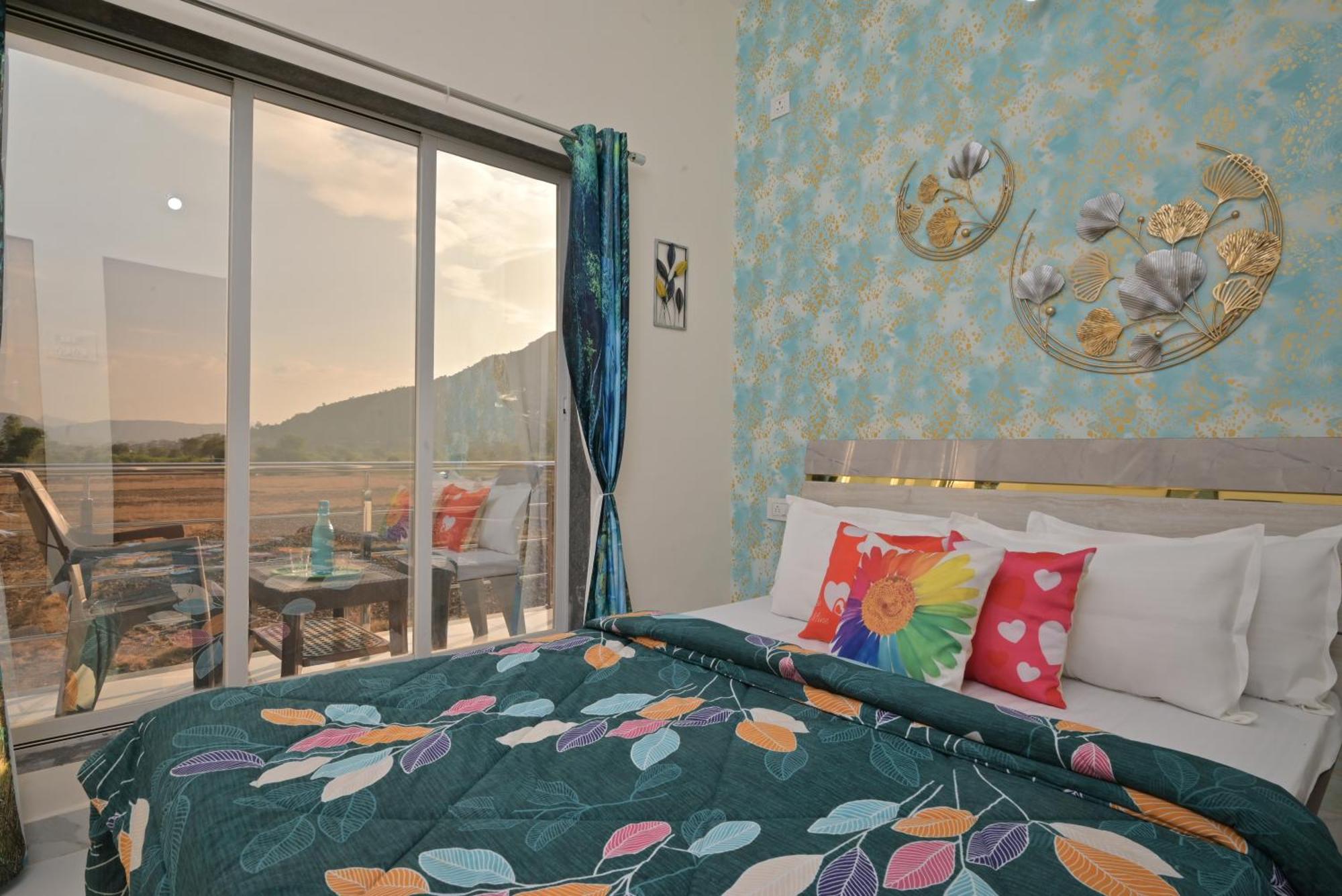 Ll Empyrean Stay Ll Mirage Chalet Ll 4Bhk Ll Ac Ll Largest Pvt Pool Ll 로나발라 외부 사진